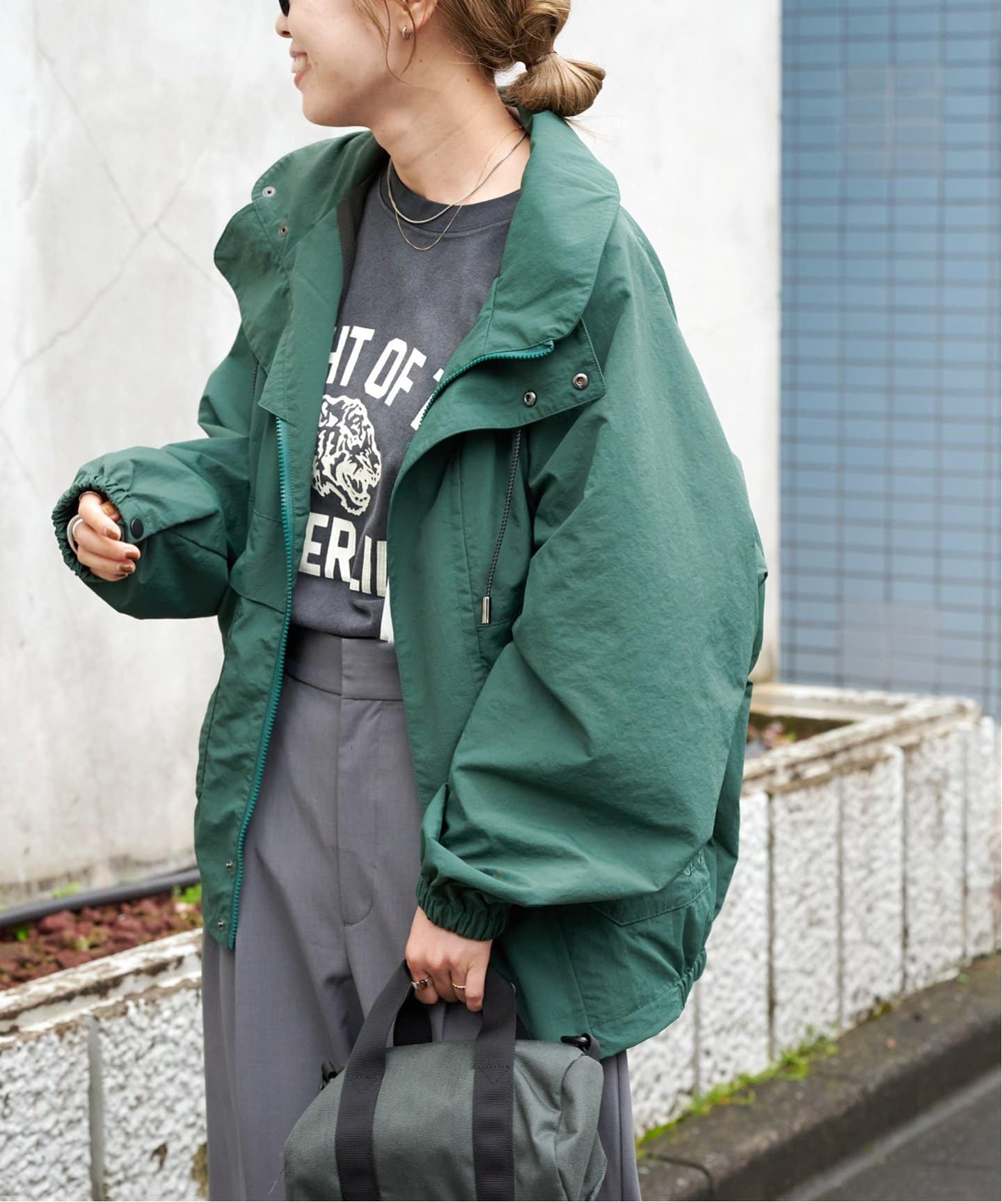 OUTDOOR アウトドアプロダクツ アスレチックブルゾン レディース ナイロン ジャケット ショート丈 カーキ フリーサイズ 24-011-074-1110-3-0 中古 T1 OUTDOOR PRODUCTS（アウトドアプロダクツ） OUTDOOR アスレチック